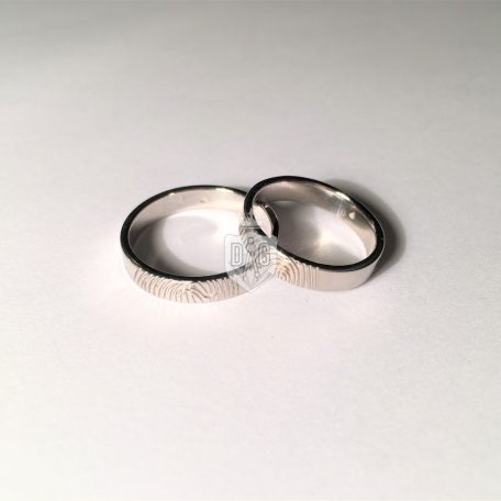 Újlenyomatos ezüst karikagyűrűpár